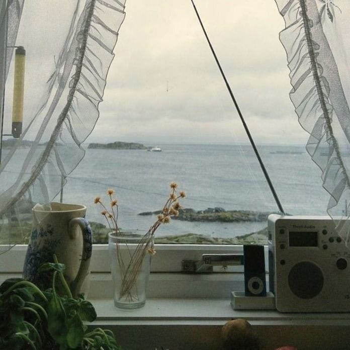 cafe by sea